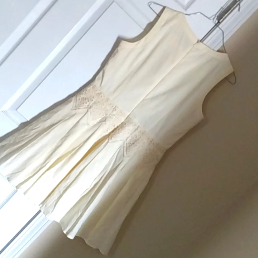 Phanuel rich cream 100% cotton sleeveless dress - Picture 2 of 4